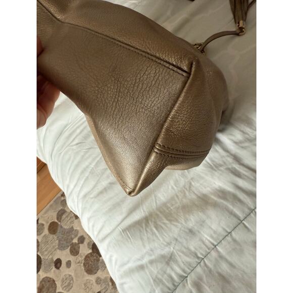 Gucci Soho Shoulder Bag Gold Metallic - Picture 5 of 11